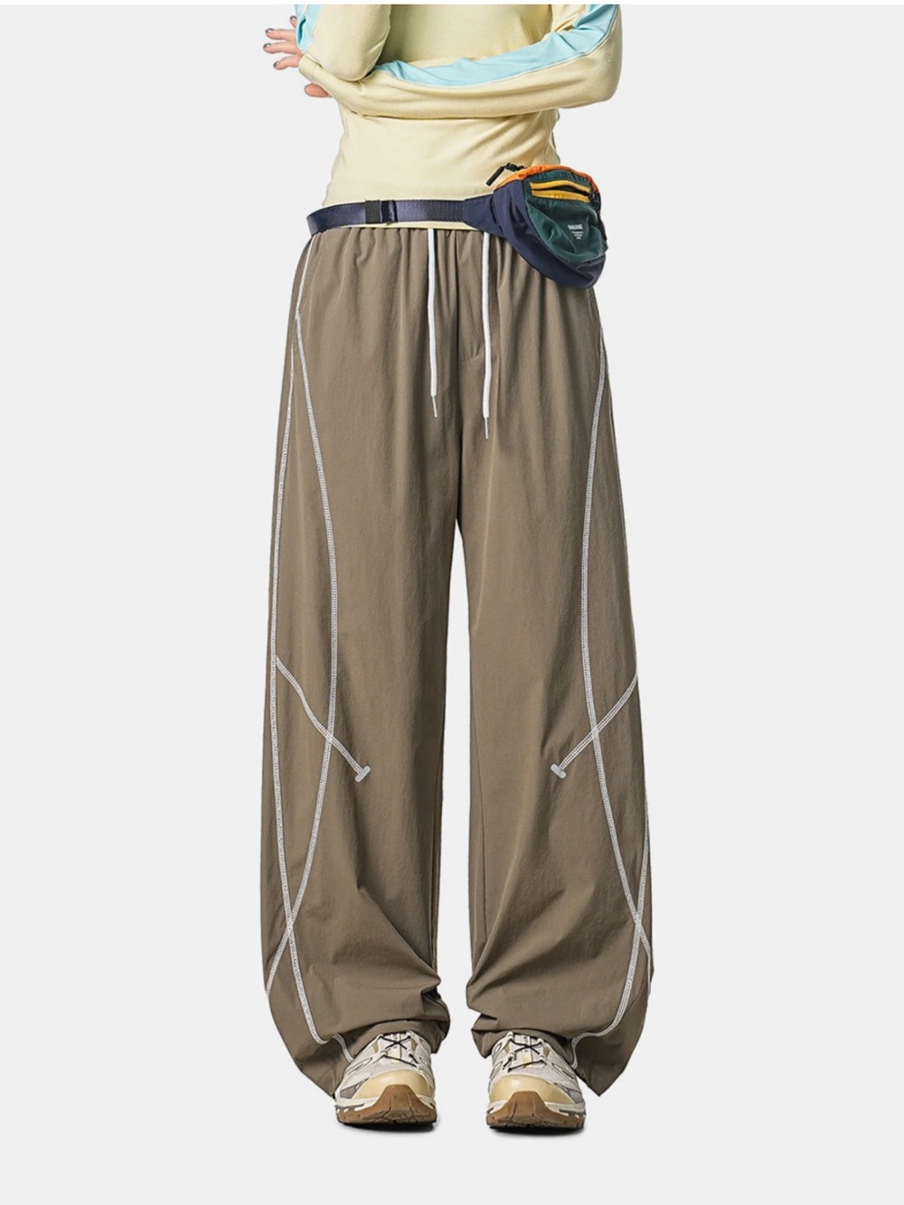 Men's Relaxed Cargo-Style Drawstring Pants in Olive